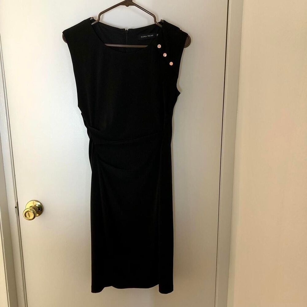 Ivanka Trump Women's Black Sleeveless Sheath Dress - Small